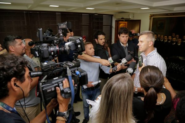 Impeachment: Governo foca no ataque ao autor do pedido; Pesselistas de Santa Catarina no PL; Sargento Lima critica gestão de Udo Döhler entre outros destaques