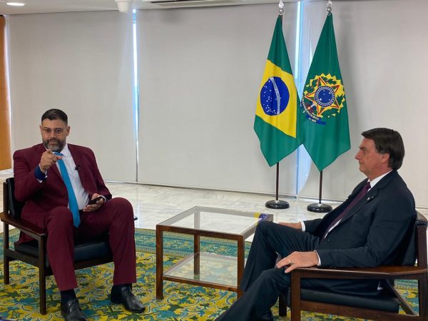 Presidente Jair Bolsonaro concede entrevista exclusiva ao SCemPauta