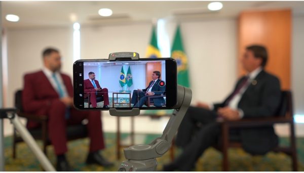 EXCLUSIVO: Entrevista com Bolsonaro amanhã no SCemPauta; Alesc quer superar o impeachment com pautas de Estado; Volta de Moisés pode ser acelerada; a visita de Bolsonaro a SC entre outros destaques