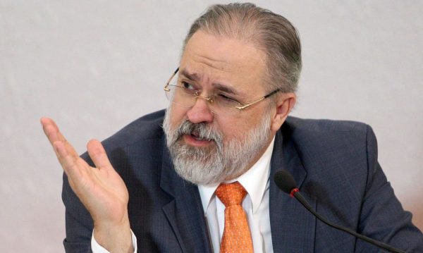 Augusto Aras dá parecer favorável ao TCE contra o pagamento da verba de equiparação aos procuradores do Estado