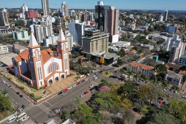 Vereadores aprovam multa aos usuários de drogas em locais públicos de Chapecó