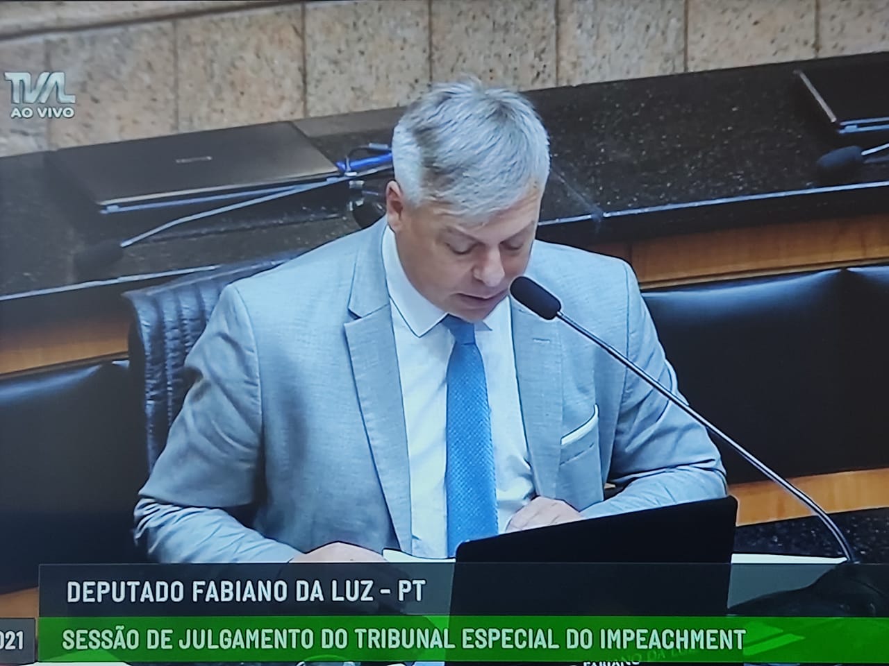 Impeachment: Com o voto de Fabiano da Luz o governador Carlos Moisés da Silva volta ao cargo