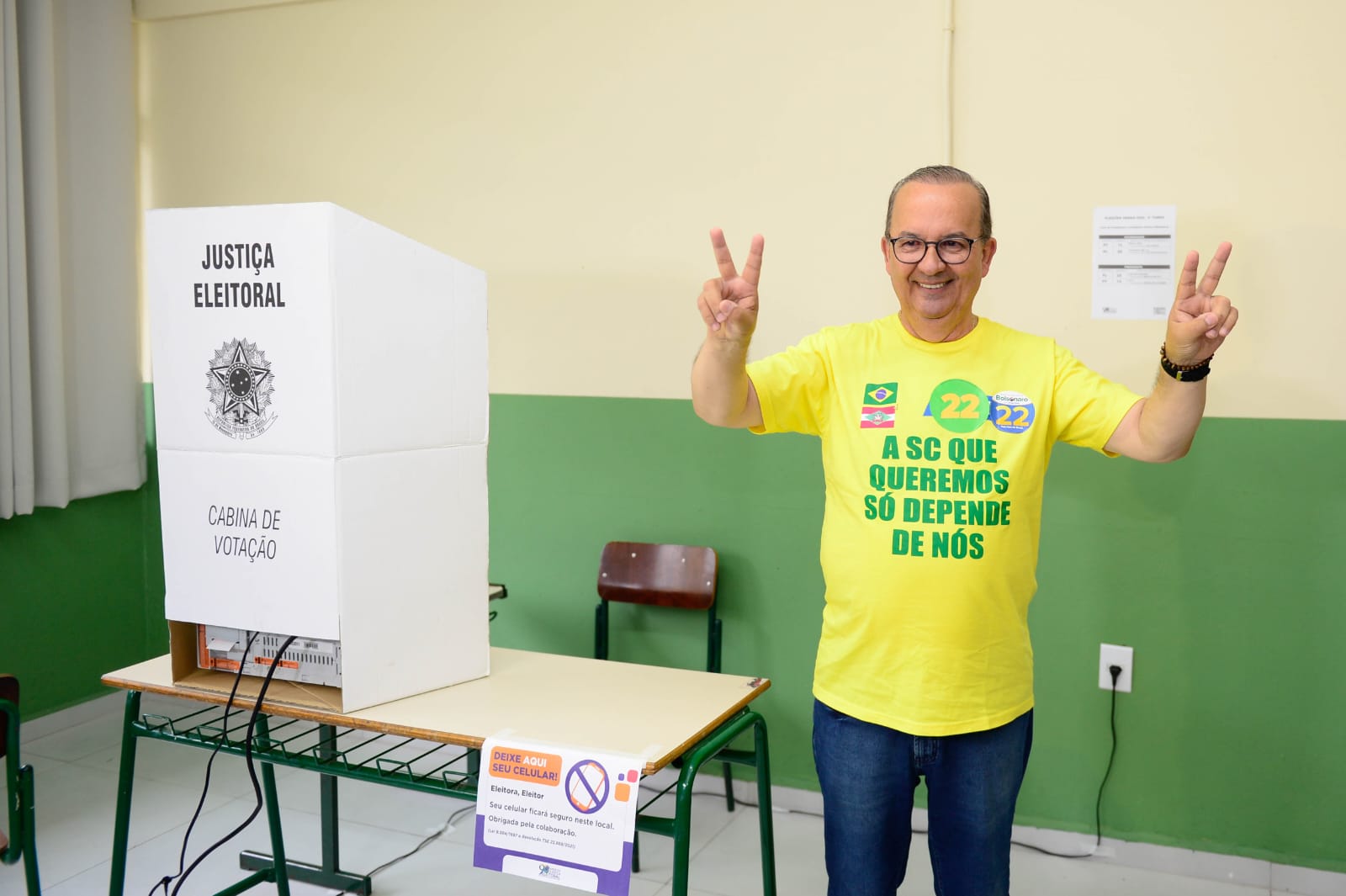 Jorginho Mello é eleito ao Governo de Santa Catarina