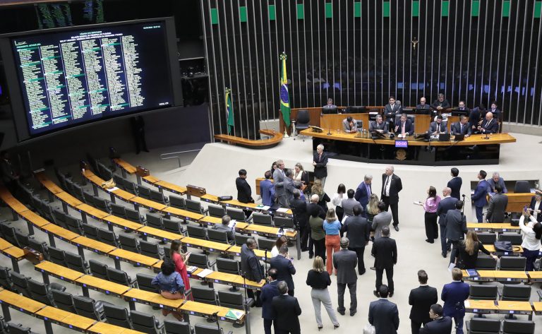 Câmara dos Deputados aprova reconhecimento de estado de calamidade no Rio Grande do Sul