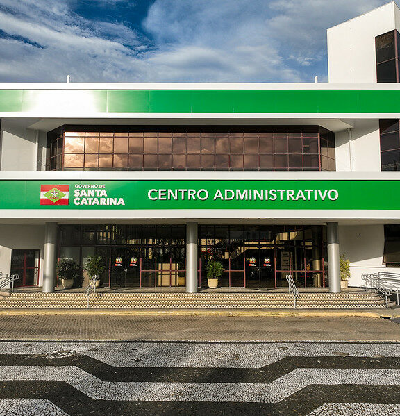 MP apura possível irregularidade em licitação do Governo do Estado; investigação contra Ulisses pode constranger Jorginho; o peso político no julgamento de Seif — e outros destaques