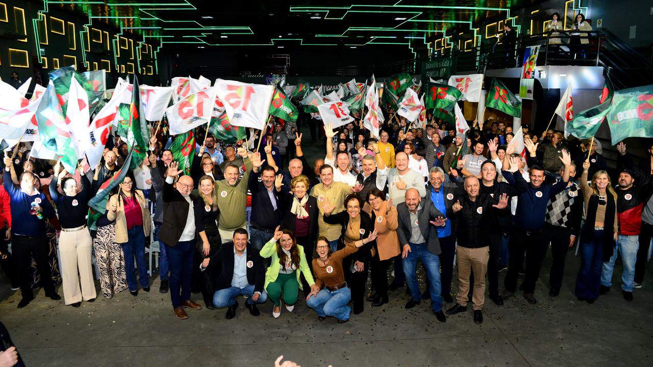 Reunião regional do MDB em Joinville; Carlito em campanha; Mais um escândalo policial em Barra Velha; e mais