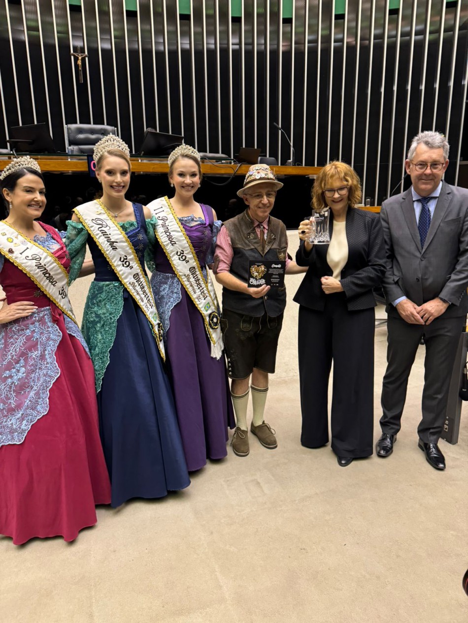 200 anos da imigração alemã no Brasil: Blumenau participa de sessão solene na Câmara dos Deputados