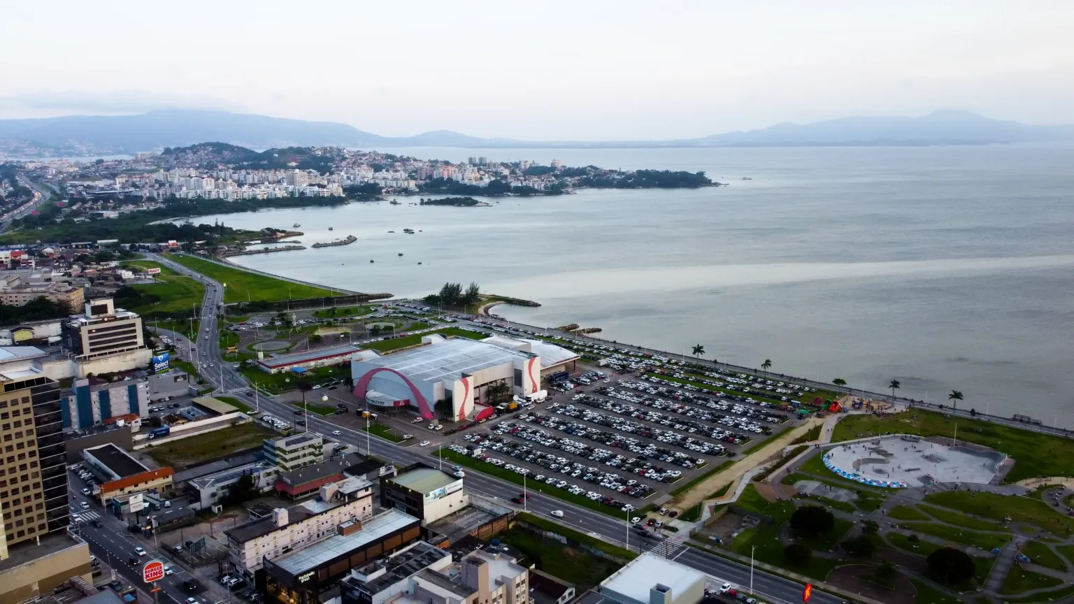 Beira-Mar de São José: Complexo náutico e centro de eventos devem transformar região