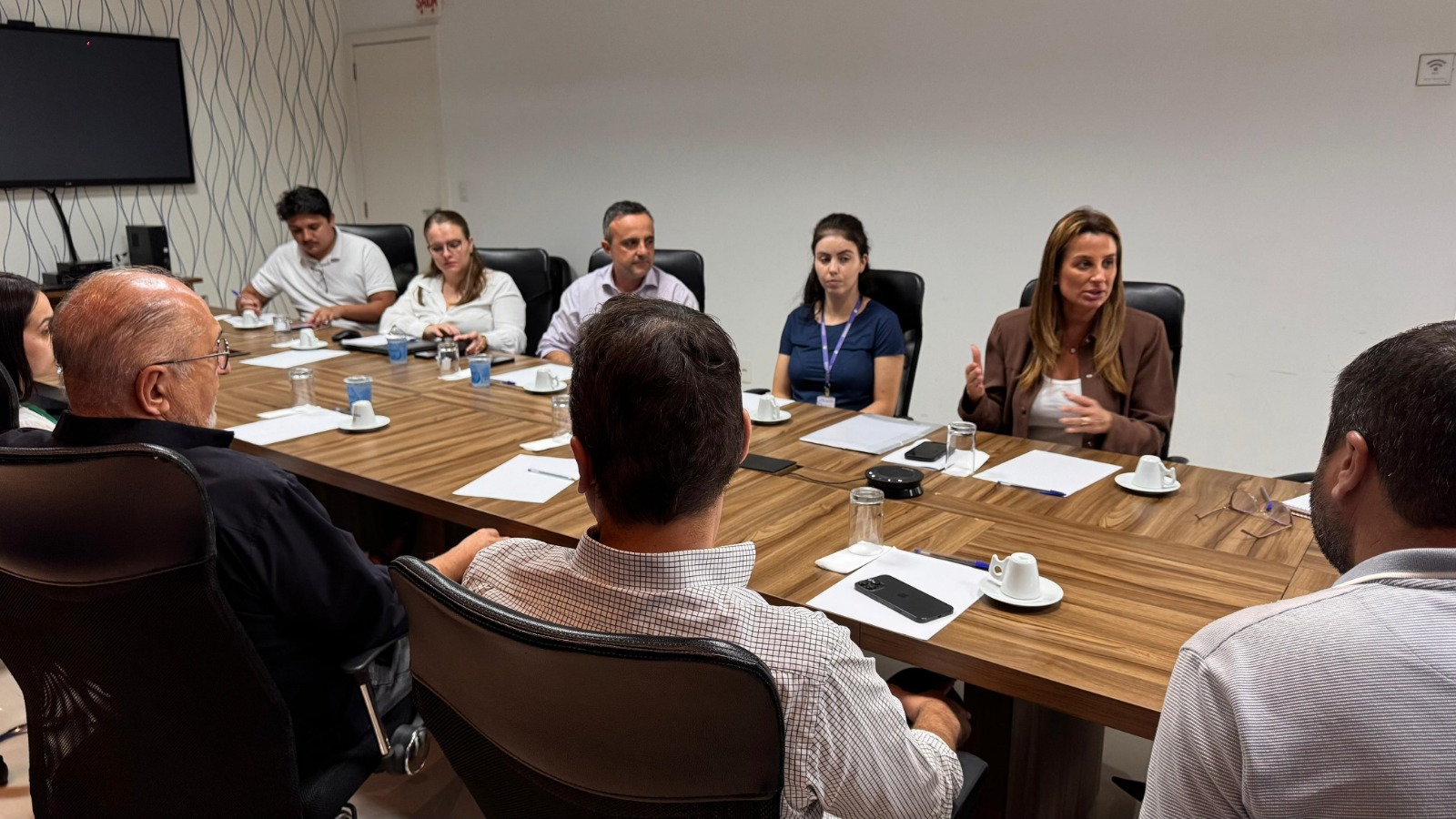 Conservação das marginais da BR-101 em Balneário Camboriú é discutida em reunião com Arteris Litoral Sul