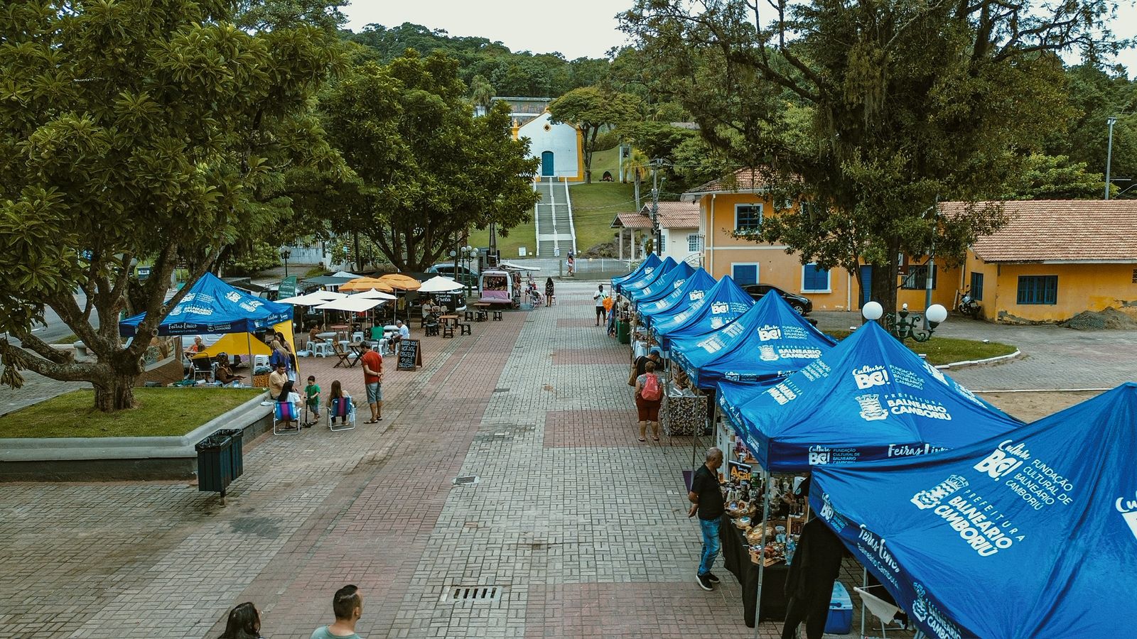 Fundação Cultural de Balneário Camboriú inicia chamamento de novos feirantes