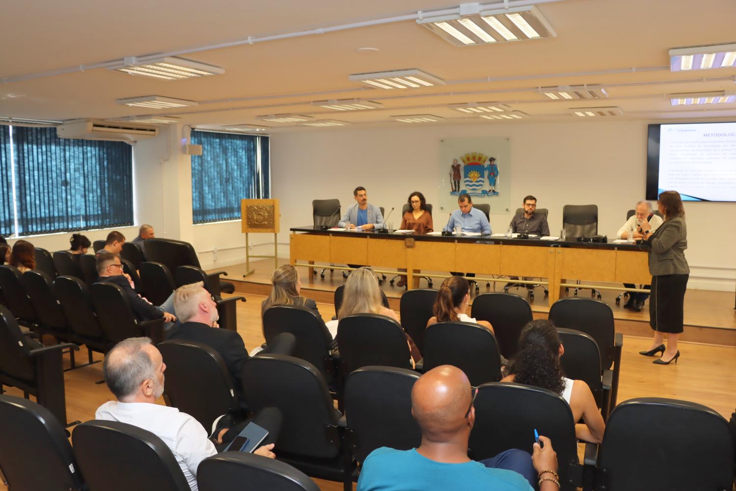 Câmara de Florianópolis discute Plano Plurianual de 2026 a 2029