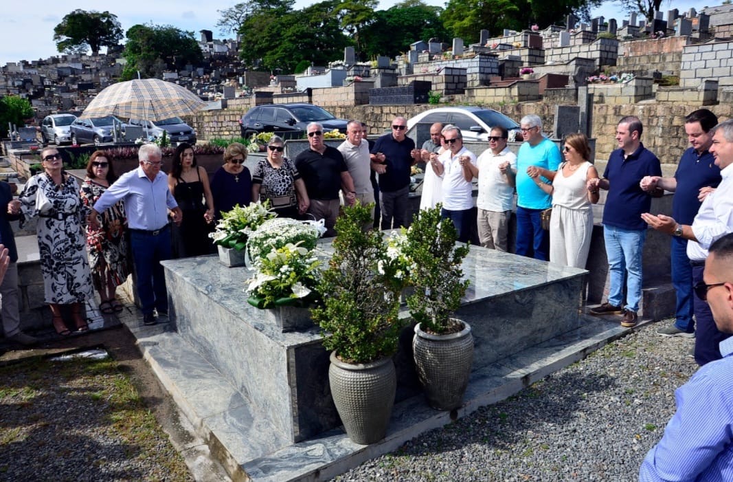 Pequena homenagem a Luiz Henrique