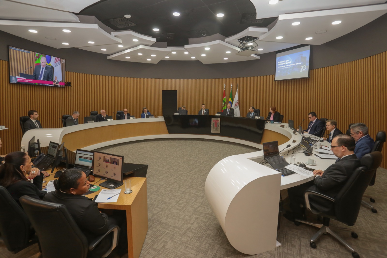 Estado terá que fazer uma nova reforma da Previdência; PSD realiza evento em Criciúma; MP arquiva denúncia contra o Ciasc – E outros destaques