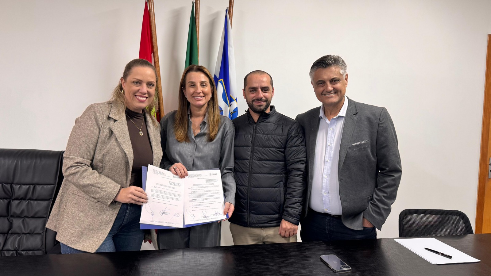Sancionadas duas novas leis em prol dos autistas em Balneário Camboriú