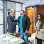 Câmara de Água Doce assina acordo para implantar programa de estágios da Alesc no município