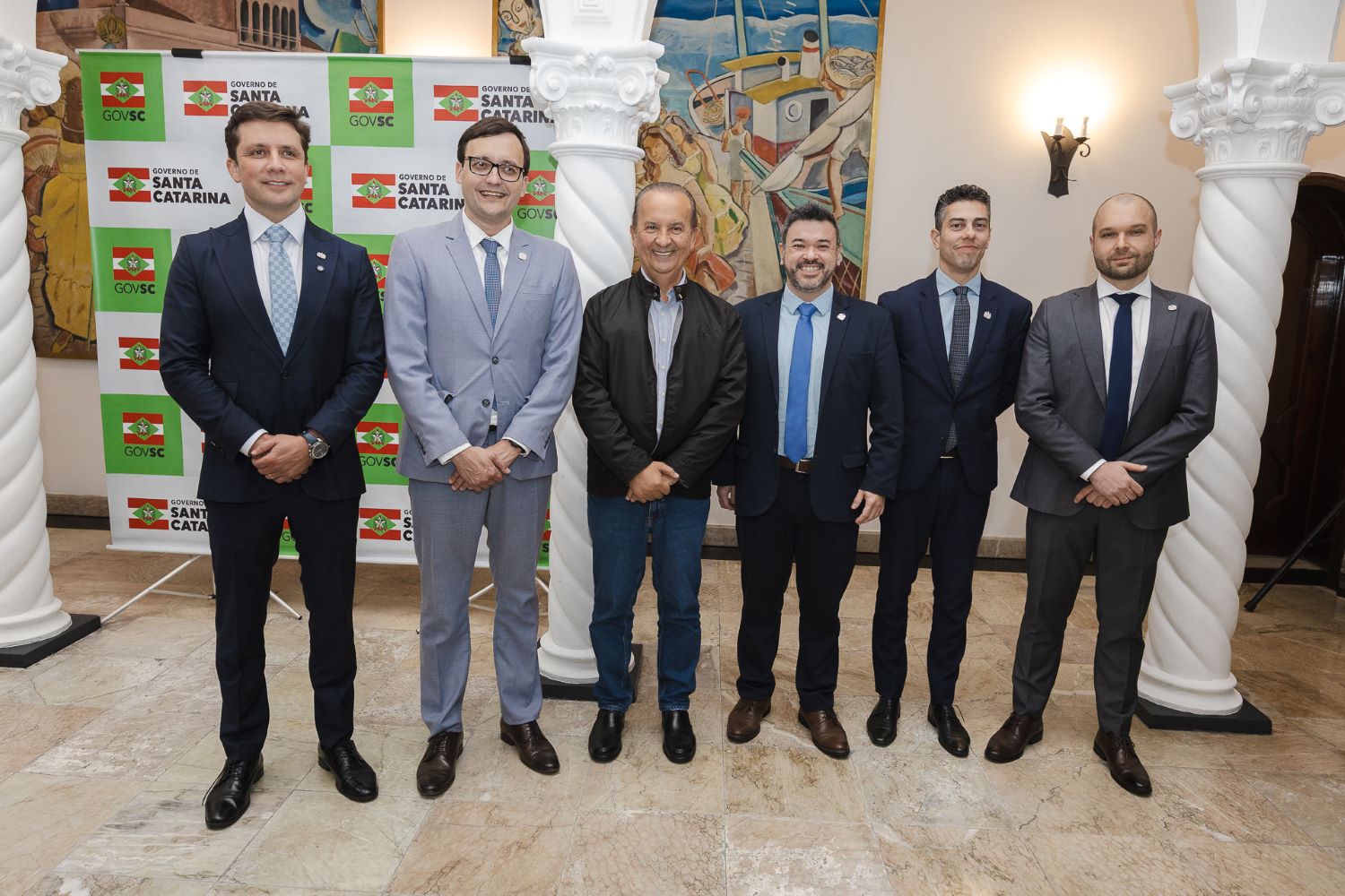 Governador empossa novos secretários de Planejamento e Tecnologia, presidente do Ciasc e novos adjuntos no Turismo e SCTI