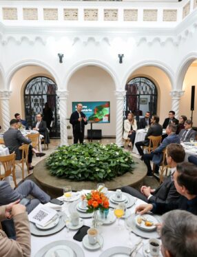 Governo de SC apresenta aos deputados projetos que serão enviados para a Alesc