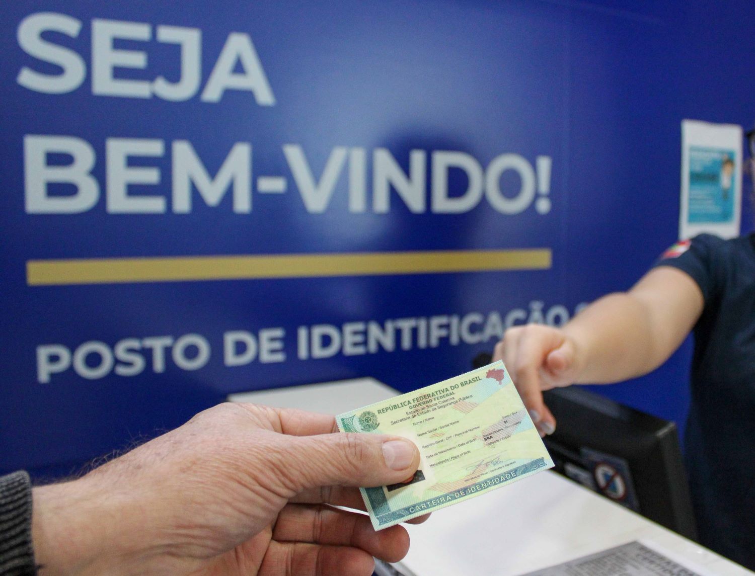 Nova funcionalidade do site da Polícia Científica de Santa Catarina permite consultar status da carteira de identidade  