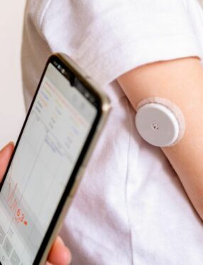 Criciúma fornecerá sensores de glicose para crianças e adolescentes com diabetes tipo 1