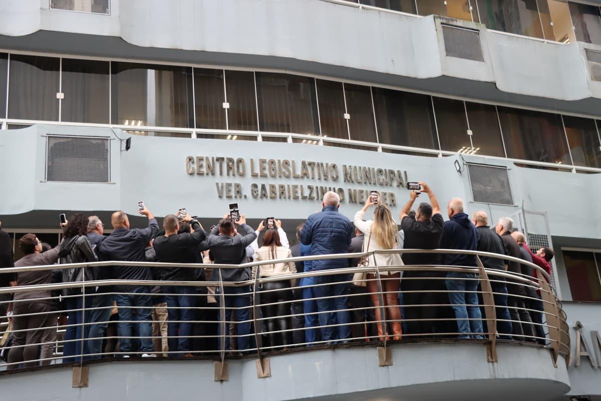 Centro Legislativo de Florianópolis homenageia ex-vereador Gabrielzinho Meurer