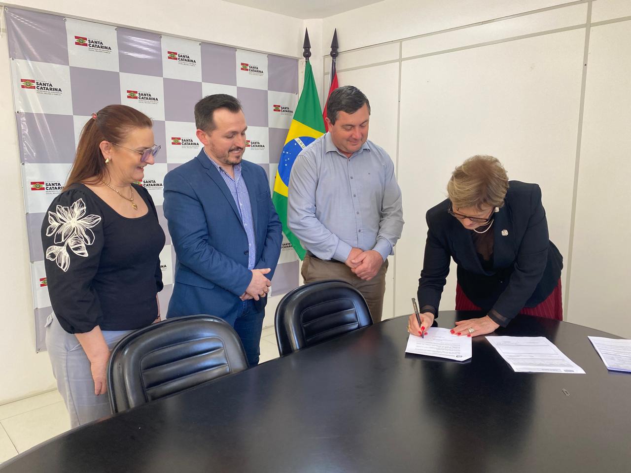 Caibi é o primeiro município a assinar convênio do Casa Catarina e obras já podem iniciar