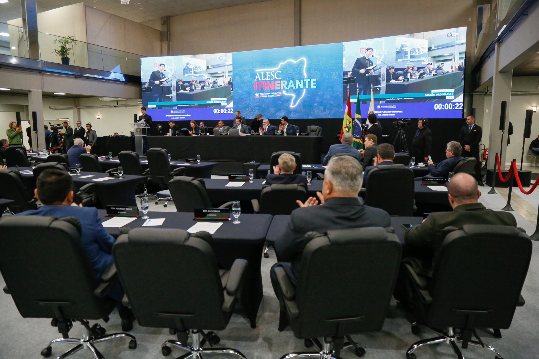 Alesc Itinerante aprova 17 projetos de lei em sessão realizada em Mafra