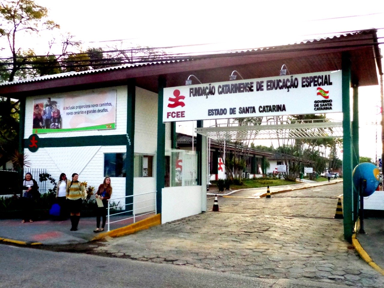 Auditoria do TCE revela falhas graves em fundação do governo com OSCs; decisão da Justiça sobre aposentadorias afeta servidores da segurança – e outros destaques