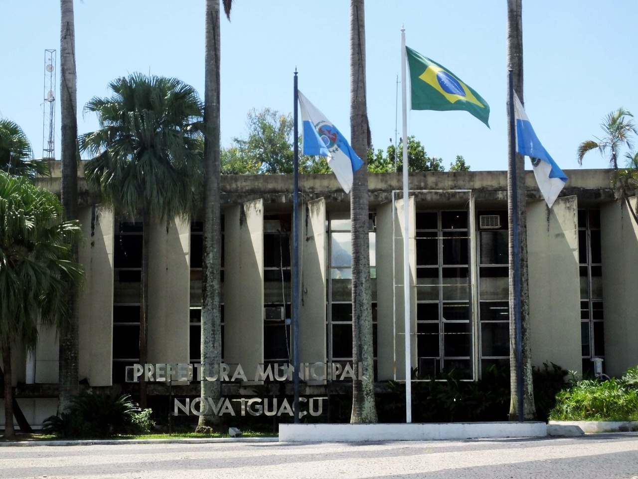 Empresa alvo de investigação sobre milícia no RJ vence licitação em SC; mobilizações no Estado e outros destaques