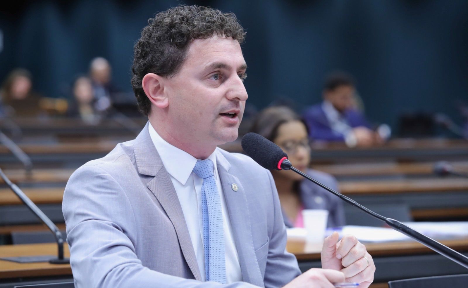 Comissão da Câmara aprova projeto que torna facultativo o registro de tratores e máquinas agrícolas