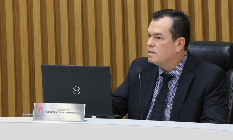 TCE/SC define conselheiro Adircélio de Moraes Ferreira Júnior como relator das contas de 2026
