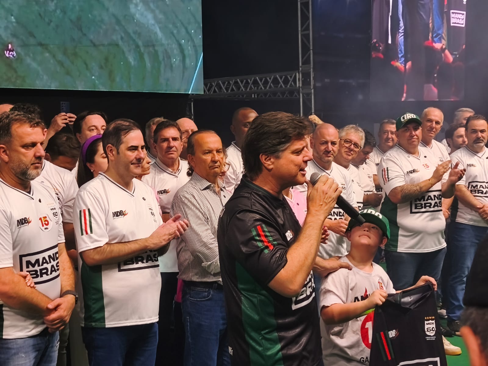 MDB realiza grande evento, mas enfrenta cobranças por falta de candidato ao Governo