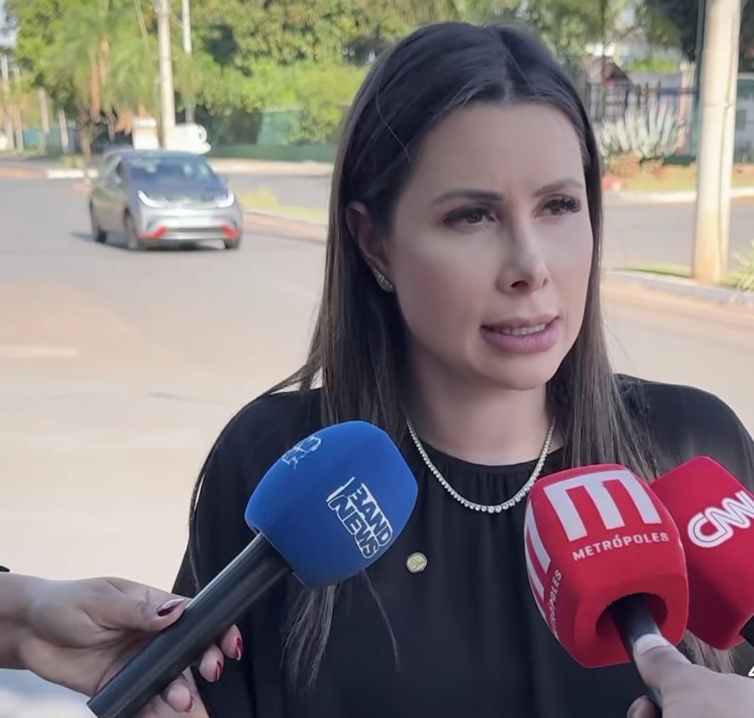 Bolsonaro apoiará Caroline ao Senado; Ratinho pode catapultar o projeto do PSD em SC; Crise no Detran – E outros destaques