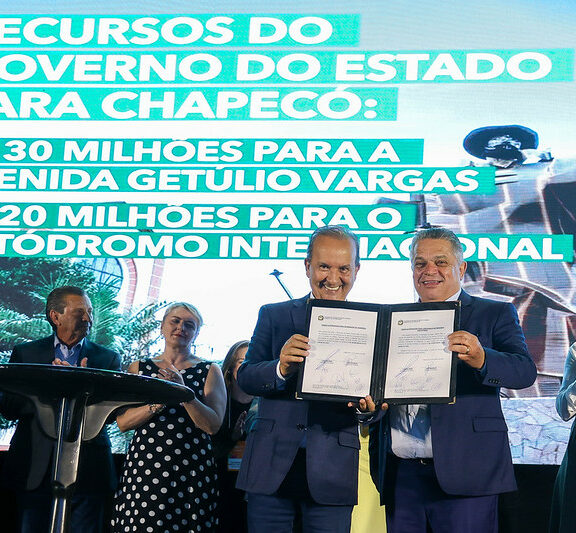 Eleições 2026: O impasse entre o desejo e a realidade política; Possível dobradinha de Carlos e de Toni; Décio quer o Senado – E outros destaques