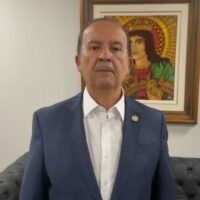 Jantar amplia o desgaste de Jorginho com líderes do MDB; deputado do PL critica Carlos Chiodini; vem aí o “Merisio Paz e Amor” e outros destaques