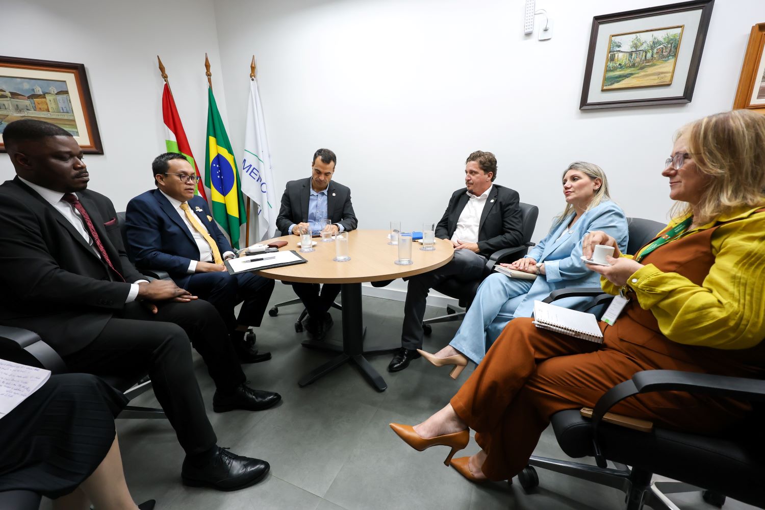 Malásia e Santa Catarina iniciam cooperação em comércio, tecnologia e educação