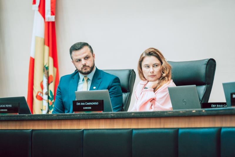 Educação e saúde pautam pronunciamentos na sessão plenária desta quinta-feira