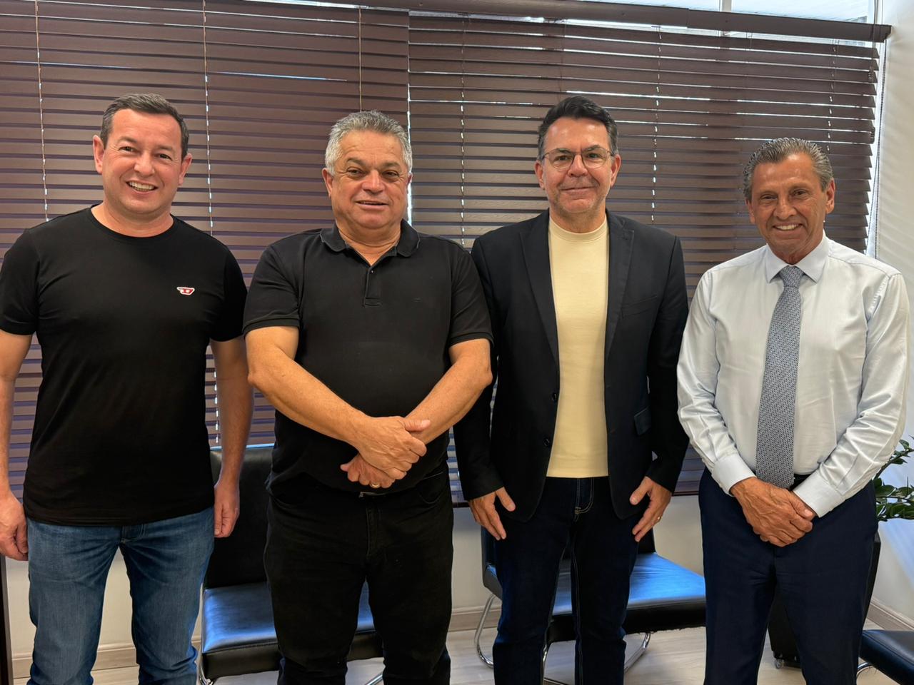 Deputado Vampiro confirma ida para o PSD