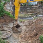 Desassoreamento do Rio Carolina avança em São José e traz melhorias na drenagem urbana