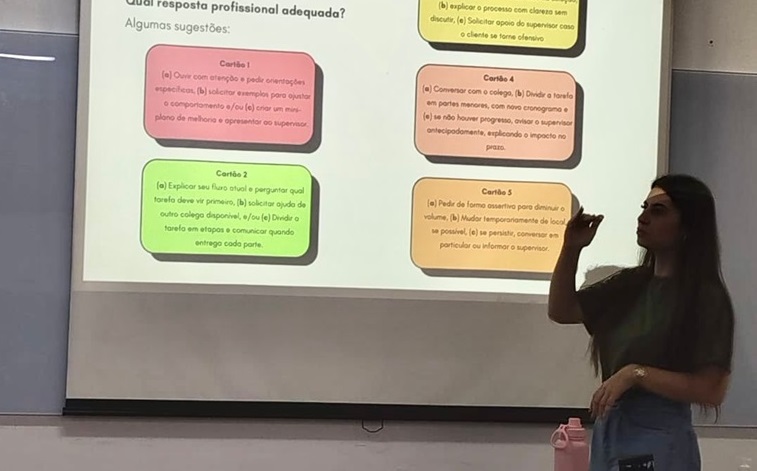 Programa Jovem Palhocense realiza oficina sobre competências e habilidades sociais