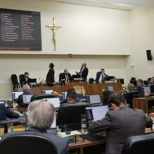 Câmara de Florianópolis aprova orçamento municipal de R$ 4,27 bilhões para 2026