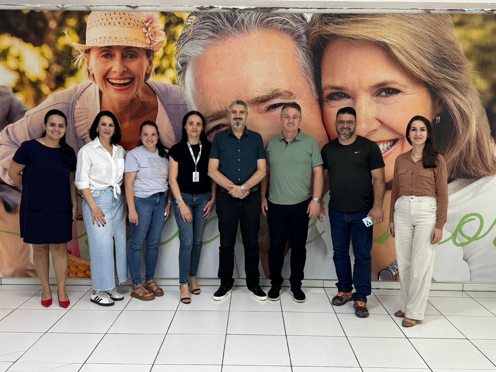 Comitiva de Concórdia visita Chapecó para conhecer programa Mão Amiga e serviços de Saúde Mental