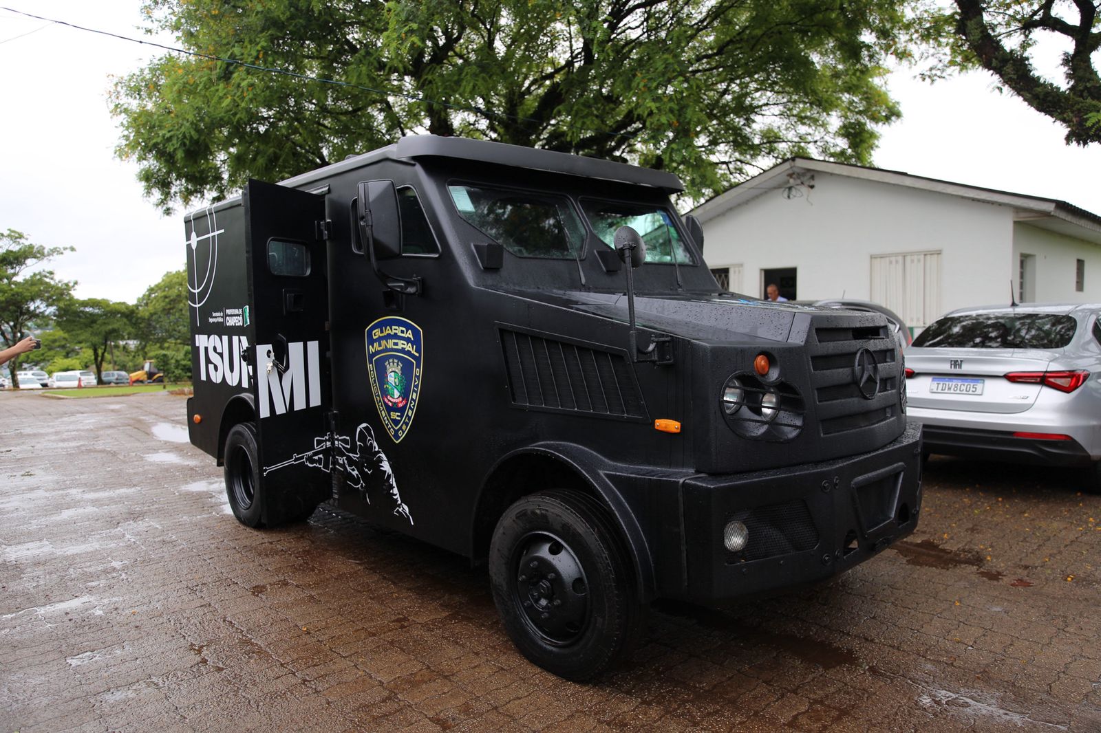 Veículo blindado reforça estrutura da Guarda Municipal de Chapecó