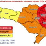 Chuva intensa eleva risco de alagamentos e deslizamentos em Santa Catarina