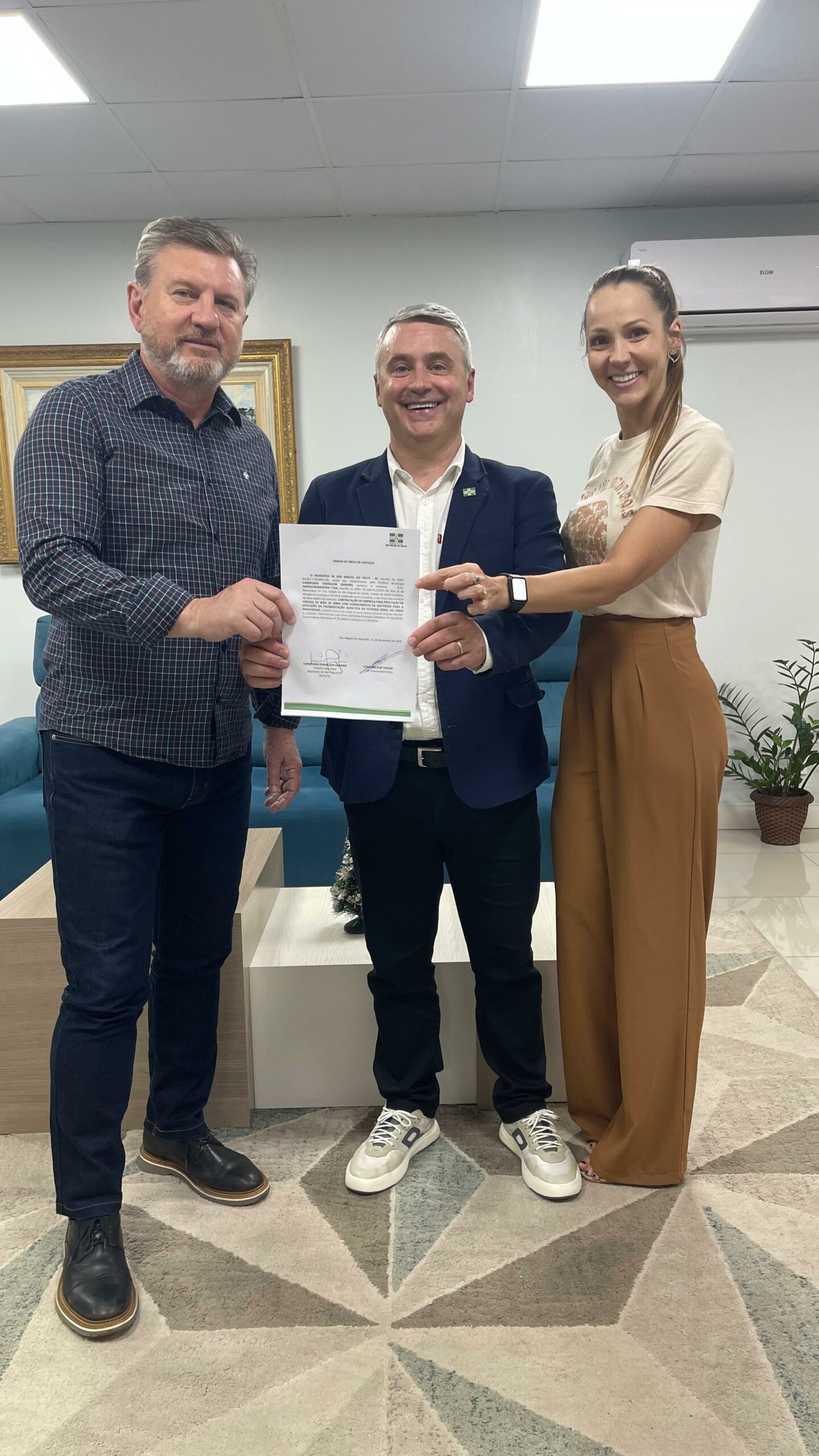 Prefeitura de São Miguel do Oeste autoriza início das obras de pavimentação na Linha Pinheirinho