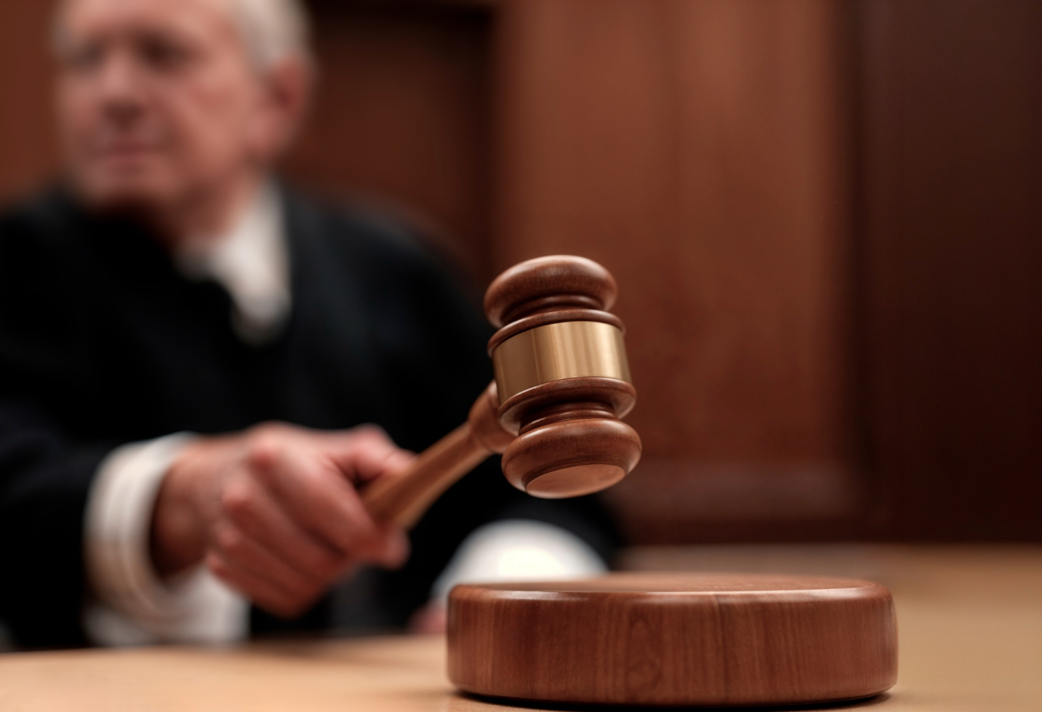 Justiça revoga liminar e reconhece legalidade de cargos na Prefeitura de Balneário Camboriú