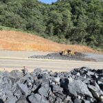 Obras das primeiras áreas de escape de Santa Catarina na SC-418 alcançam 50% de execução