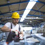 Produção industrial de Santa Catarina cresce 3,4% em 2025 até novembro e tem terceiro melhor desempenho do país