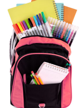 Itapema inicia entrega de mais de 15 mil kits escolares para alunos e profissionais da rede municipal