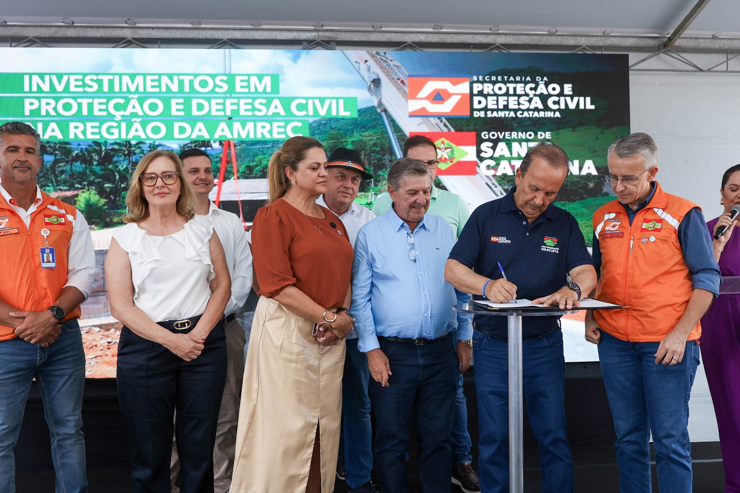 Estado inaugura obra viária em Içara e anuncia investimentos em educação e prevenção de desastres na região Sul