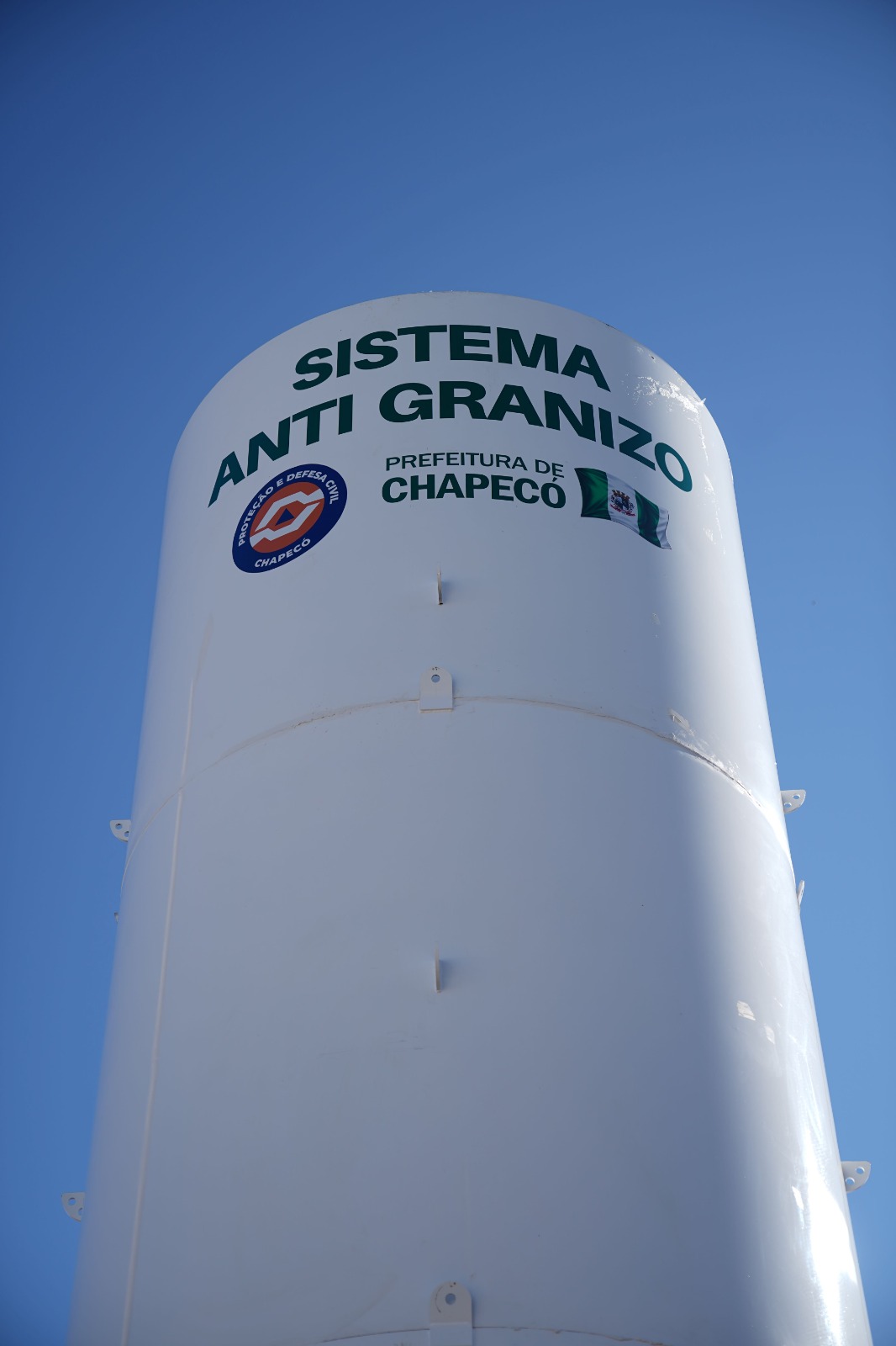 Chapecó aciona sistema antigranizo pela primeira vez para proteger bairro Efapi